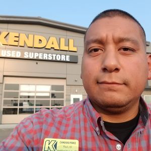 Meet your Posher, Candido